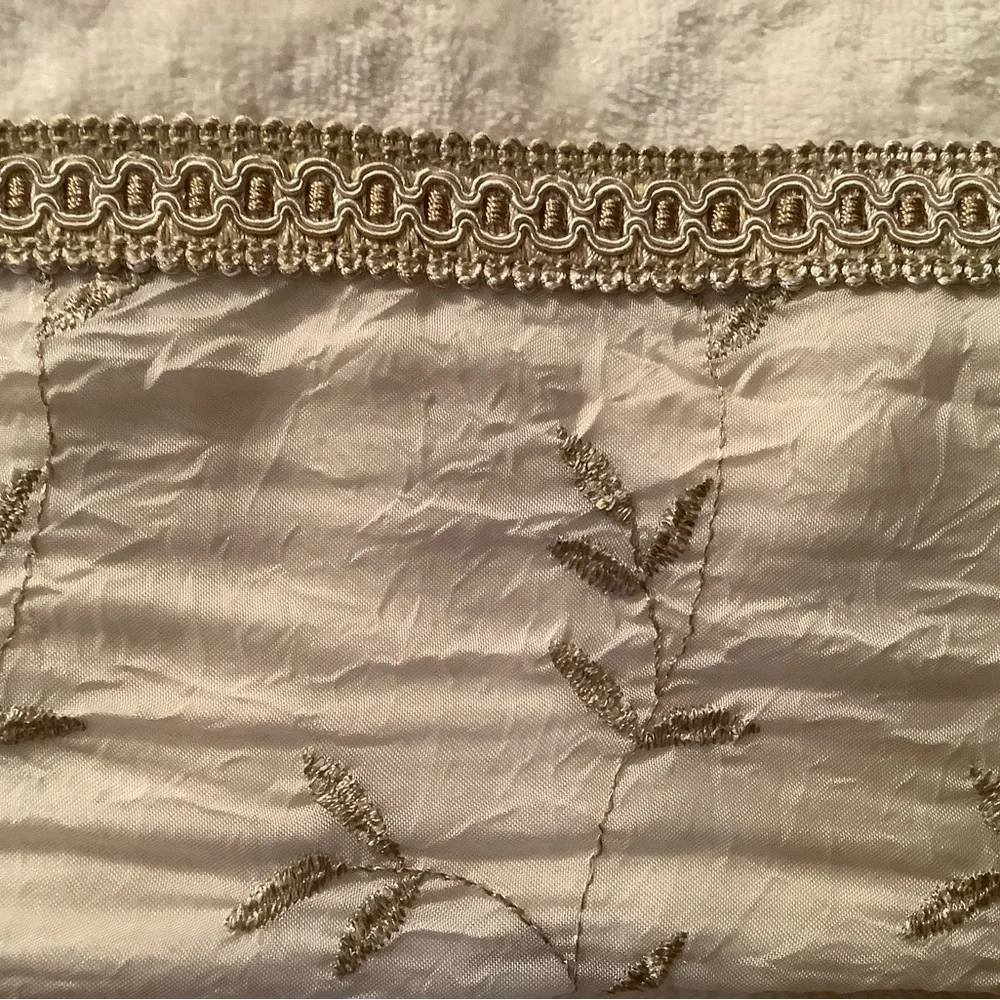 Sherry Kline taupe decorative bath towel embellished 100% cotton towel